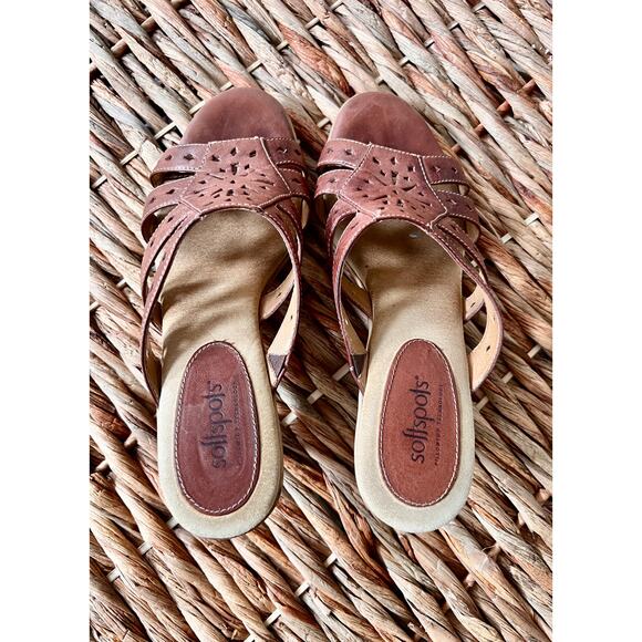 Vintage Softspots Slip On Heels/Sandals, Sz 8 - Picture 3 of 9